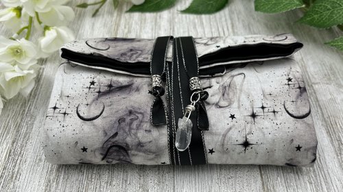 Reversible Cotton Lined Tarot Wrap/ Moons Tarot Wrap / Tarot Supplies / Tarot Deck Storage / Tarot Cloth / Tarot Supplies / Altar