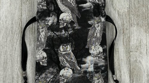 Skull Owl Tarot Bag/ Custom Tarot Pouch/ Keepsake Bag / Drawstring Bag / Oracle Bag / Crystal Bag / Tarot Pouch / Cosmetic Bag