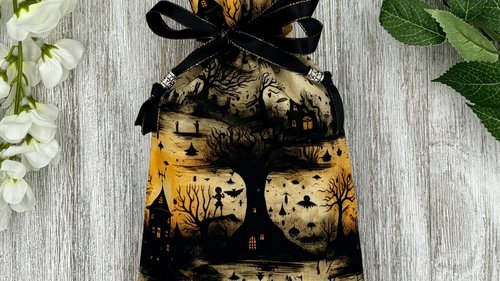 Creepy Tarot Bag/ Custom Tarot Pouch/ Keepsake Bag / Drawstring Bag / Oracle Bag / Crystal Bag / Tarot Pouch / Cosmetic Bag
