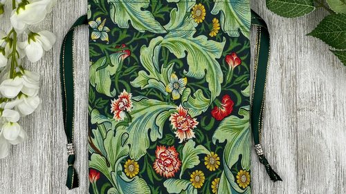 William Morris Tarot Bag/ Custom Tarot Bag/ Keepsake Bag / Drawstring Bag / Oracle Bag / Jewelry Bag / Crystal Bag / Gift Bag / Tarot Pouch