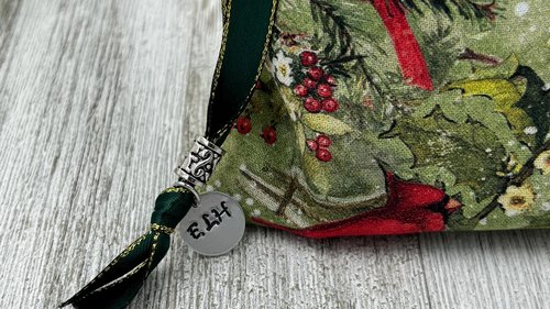 Cardinal Tarot Bag/ Custom Tarot Pouch/ Keepsake Bag / Drawstring Bag / Oracle Bag / Crystal Bag / Tarot Pouch / Cosmetic Bag