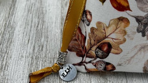 Leaves Tarot Bag/ Custom Tarot bag/ Keepsake Bag / Drawstring Bag / Oracle Bag / Crystal Bag / Gift Bag / Tarot Pouch / Cosmetic Bag