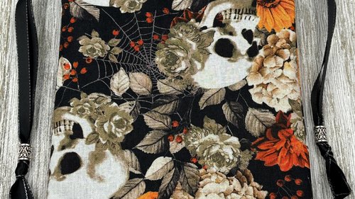 Floral Skull Tarot Bag/ Custom Tarot Pouch/ Keepsake Bag / Drawstring Bag / Oracle Bag / Crystal Bag / Tarot Pouch / Cosmetic Bag
