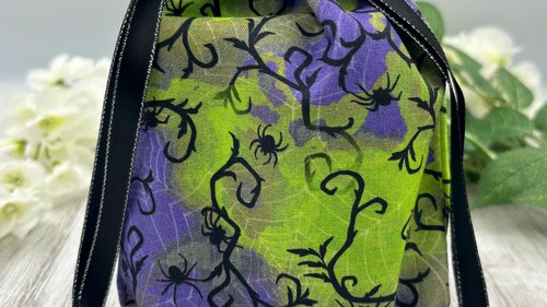 Spider Tarot Bag/ Custom Tarot Pouch/ Keepsake Bag / Drawstring Bag / Oracle Bag / Crystal Bag / Tarot Pouch / Cosmetic Bag