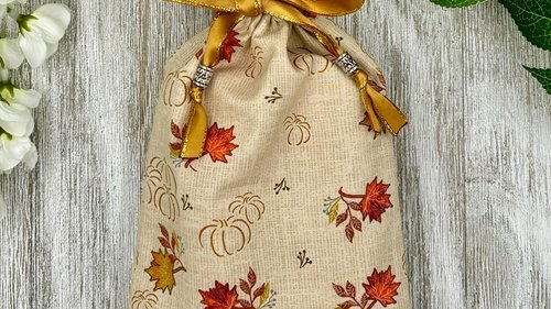 Leaves Pumpkin Tarot Bag/ Custom Tarot Pouch/ Keepsake Bag / Drawstring Bag / Oracle Bag / Crystal Bag / Tarot Pouch / Cosmetic Bag