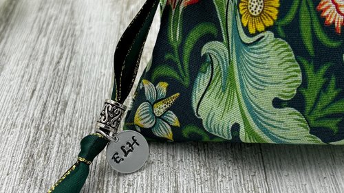 William Morris Tarot Bag/ Custom Tarot Bag/ Keepsake Bag / Drawstring Bag / Oracle Bag / Jewelry Bag / Crystal Bag / Gift Bag / Tarot Pouch