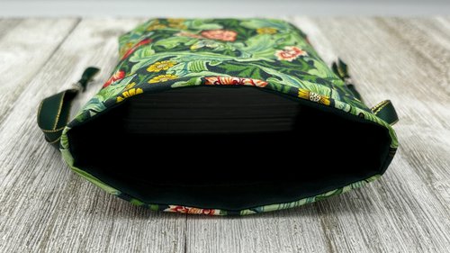 William Morris Tarot Bag/ Custom Tarot Bag/ Keepsake Bag / Drawstring Bag / Oracle Bag / Jewelry Bag / Crystal Bag / Gift Bag / Tarot Pouch
