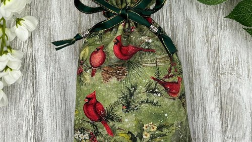 Cardinal Tarot Bag/ Custom Tarot Pouch/ Keepsake Bag / Drawstring Bag / Oracle Bag / Crystal Bag / Tarot Pouch / Cosmetic Bag