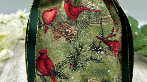 Cardinal Tarot Bag/ Custom Tarot Pouch/ Keepsake Bag / Drawstring Bag / Oracle Bag / Crystal Bag / Tarot Pouch / Cosmetic Bag