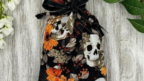 Floral Skull Tarot Bag/ Custom Tarot Pouch/ Keepsake Bag / Drawstring Bag / Oracle Bag / Crystal Bag / Tarot Pouch / Cosmetic Bag