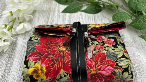Reversible Silk Lined Tarot Wrap/ Poinsettia Tarot Wrap / Tarot Supplies / Tarot Deck Storage / Tarot Cloth / Tarot Supplies / Altar