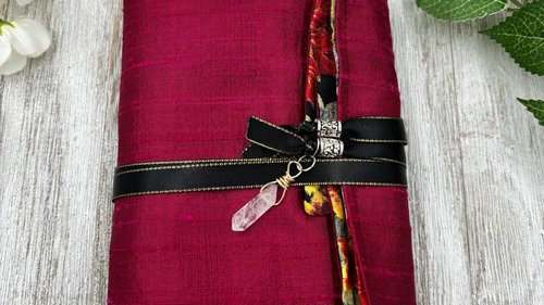 Reversible Silk Lined Tarot Wrap/ Poinsettia Tarot Wrap / Tarot Supplies / Tarot Deck Storage / Tarot Cloth / Tarot Supplies / Altar