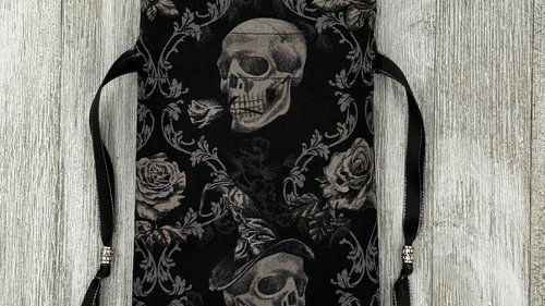 Witchy Skull Tarot Bag/ Custom Tarot Pouch/ Keepsake Bag / Drawstring Bag / Oracle Bag / Crystal Bag / Tarot Pouch / Cosmetic Bag