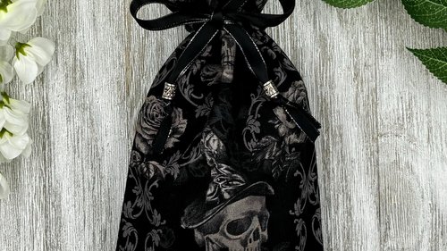 Witchy Skull Tarot Bag/ Custom Tarot Pouch/ Keepsake Bag / Drawstring Bag / Oracle Bag / Crystal Bag / Tarot Pouch / Cosmetic Bag