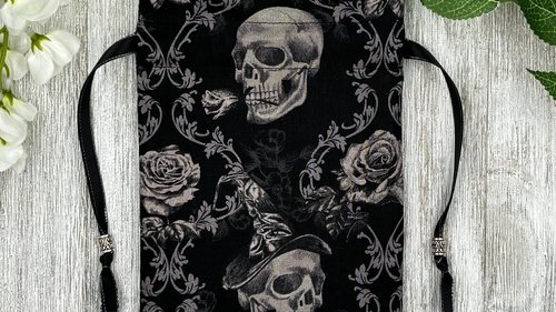 Witchy Skull Tarot Bag/ Custom Tarot Pouch/ Keepsake Bag / Drawstring Bag / Oracle Bag / Crystal Bag / Tarot Pouch / Cosmetic Bag