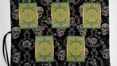 Reversible Cotton Lined Tarot Wrap/ Witchy Skull Tarot Wrap / Tarot Supplies / Tarot Deck Storage / Tarot Cloth / Tarot Supplies / Altar
