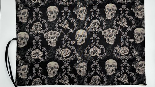Reversible Cotton Lined Tarot Wrap/ Witchy Skull Tarot Wrap / Tarot Supplies / Tarot Deck Storage / Tarot Cloth / Tarot Supplies / Altar