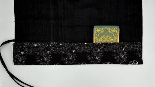 Reversible Silk Lined Tarot Wrap/ Pentacle Wrap / Tarot Supplies / Tarot Deck Storage / Tarot Cloth / Tarot Supplies / Altar