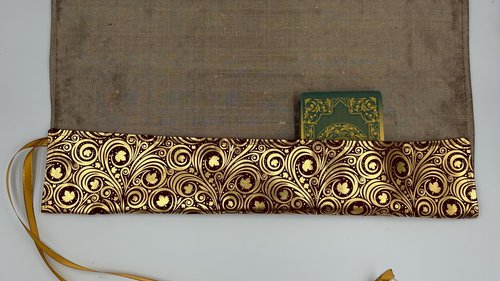 Reversible Silk Lined Tarot Wrap/ Leaves Tarot Wrap / Tarot Supplies / Tarot Deck Storage / Tarot Cloth / Tarot Supplies / Altar