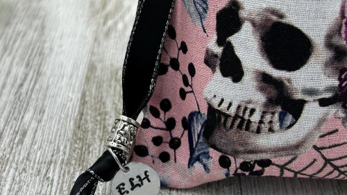 Skull Web Tarot Bag/ Custom Tarot Pouch/ Keepsake Bag / Drawstring Bag / Oracle Bag / Crystal Bag / Tarot Pouch / Cosmetic Bag