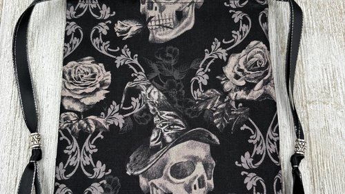 Witchy Skull Tarot Bag/ Custom Tarot Pouch/ Keepsake Bag / Drawstring Bag / Oracle Bag / Crystal Bag / Tarot Pouch / Cosmetic Bag