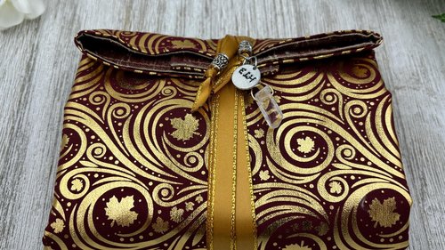 Reversible Silk Lined Tarot Wrap/ Leaves Tarot Wrap / Tarot Supplies / Tarot Deck Storage / Tarot Cloth / Tarot Supplies / Altar