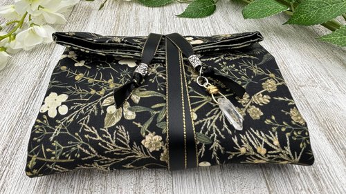 Reversible Silk Lined Tarot Wrap/ Plants Tarot Wrap / Tarot Supplies / Tarot Deck Storage / Tarot Cloth / Tarot Supplies / Altar