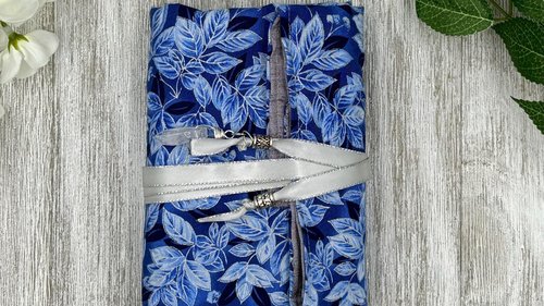 Reversible Silk Lined Tarot Wrap/ Leaves Tarot Wrap / Tarot Supplies / Tarot Deck Storage / Tarot Cloth / Tarot Supplies / Altar
