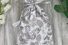 Winter Leaves Tarot Bag/ Custom Tarot Pouch/ Keepsake Bag / Drawstring Bag / Oracle Bag / Crystal Bag / Tarot Pouch / Cosmetic Bag