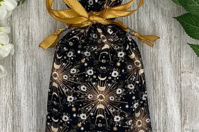 Bee Moon Phase Tarot Bag/ Custom Tarot Pouch/ Keepsake Bag / Drawstring Bag / Oracle Bag / Crystal Bag / Tarot Pouch / Cosmetic Bag