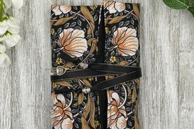 Reversible Silk Lined Tarot Wrap/ William Morris Tarot Wrap / Tarot Supplies / Tarot Deck Storage / Tarot Cloth / Tarot Supplies / Altar