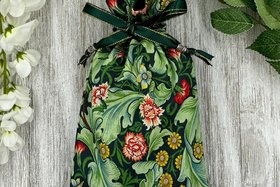 William Morris Tarot Bag/ Custom Tarot Bag/ Keepsake Bag / Drawstring Bag / Oracle Bag / Jewelry Bag / Crystal Bag / Gift Bag / Tarot Pouch
