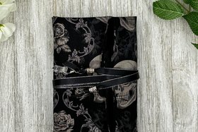 Reversible Cotton Lined Tarot Wrap/ Witchy Skull Tarot Wrap / Tarot Supplies / Tarot Deck Storage / Tarot Cloth / Tarot Supplies / Altar